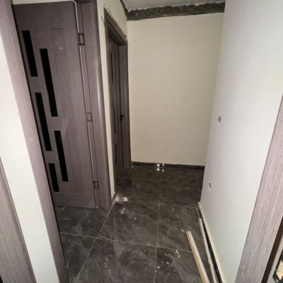 Apartment 200 m super deluxe third floor with balcony for sale in the first district, locality 12, Obour City.